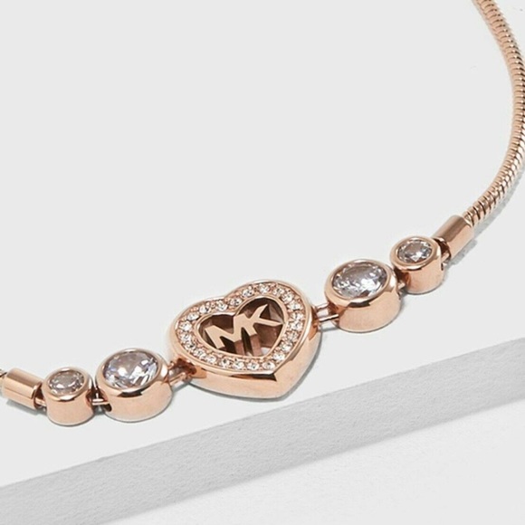 Like this listing to be notified when I go live! - Picture 7 of 12